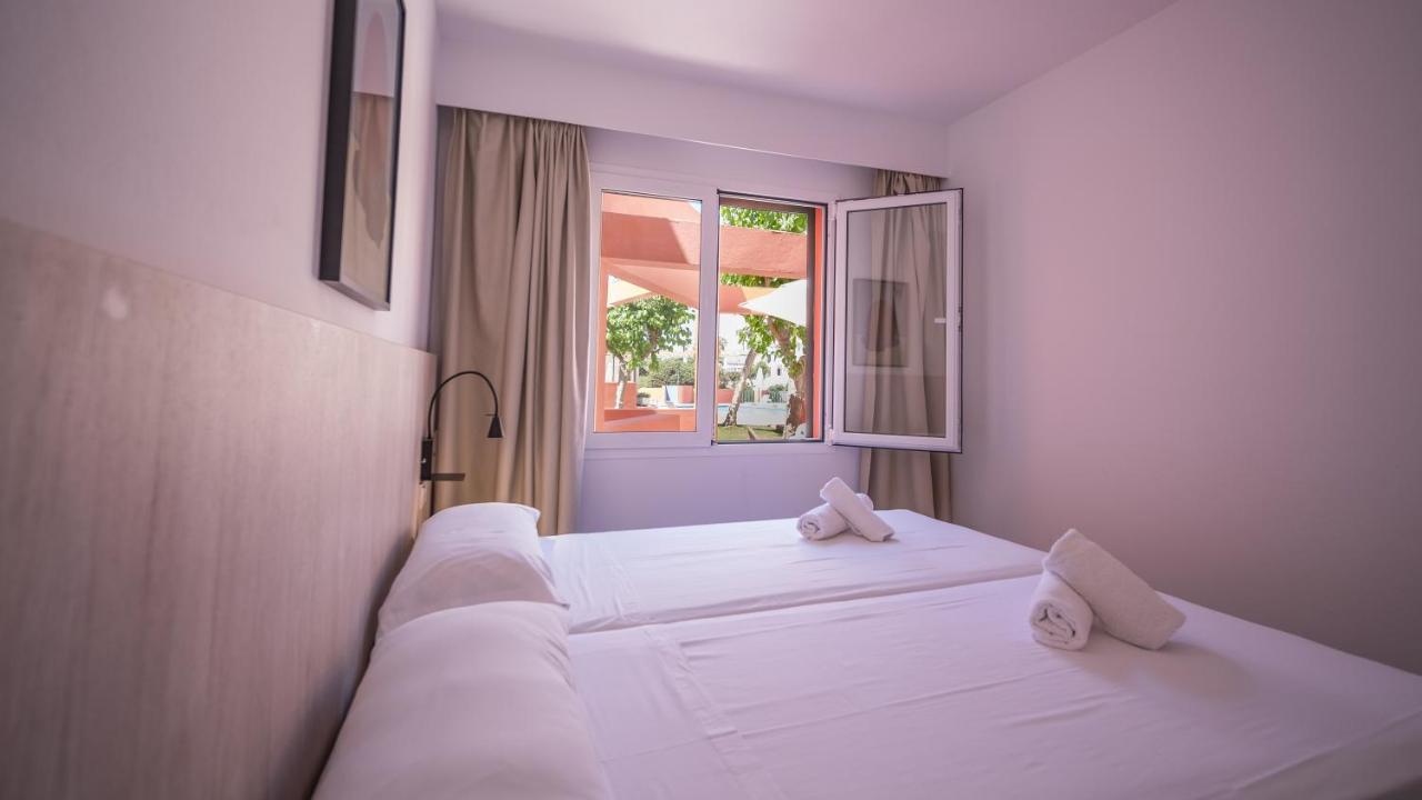 Sant Joan Apartaments - Adults Only Cala'N Blanes  Exterior photo