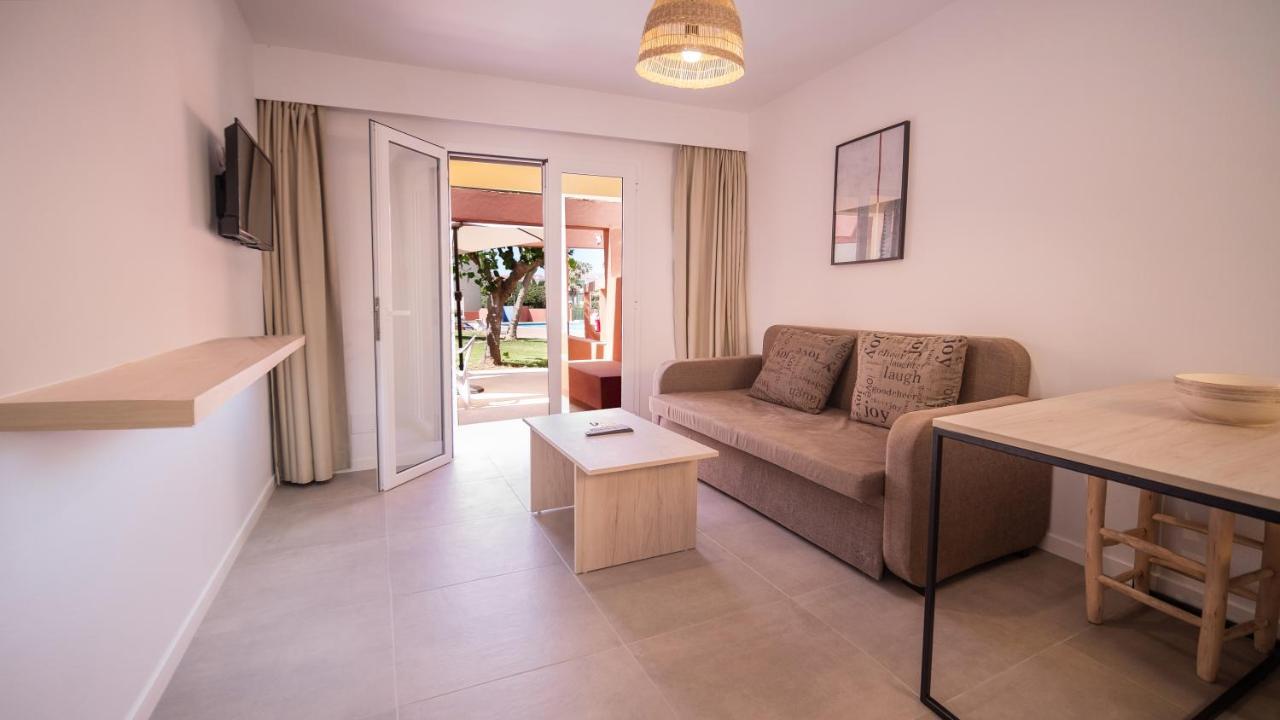 Sant Joan Apartaments - Adults Only Cala'N Blanes  Exterior photo