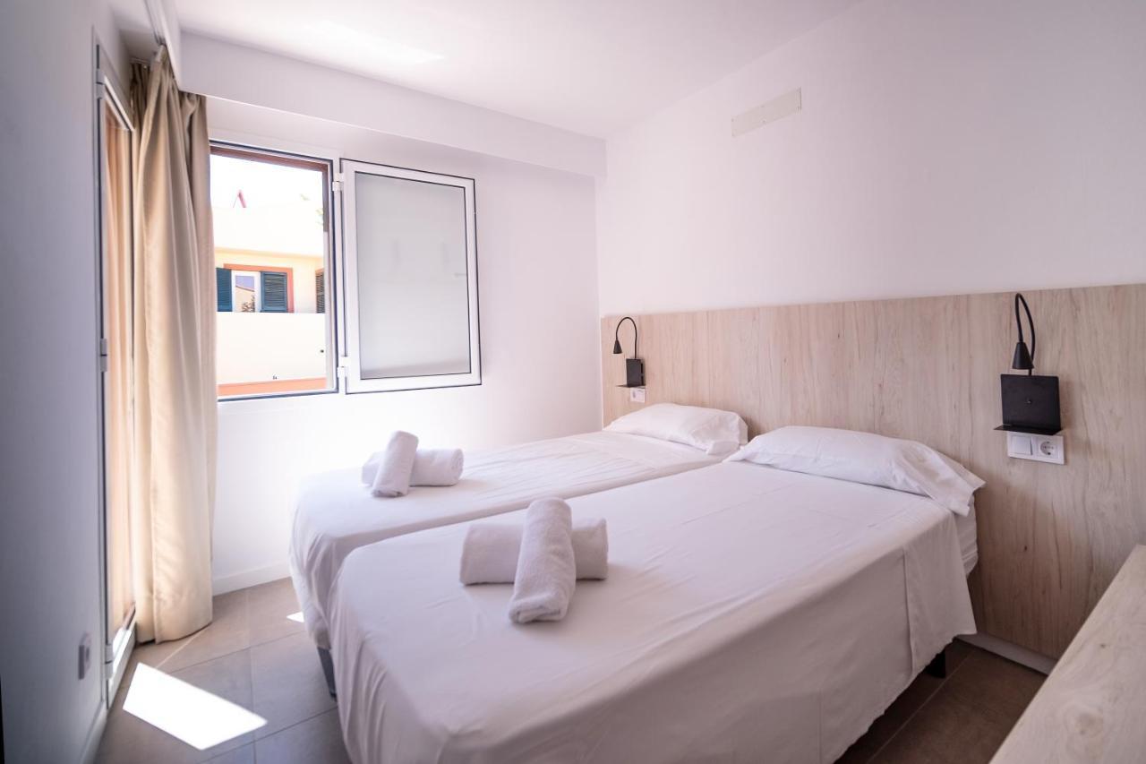 Sant Joan Apartaments - Adults Only Cala'N Blanes  Exterior photo